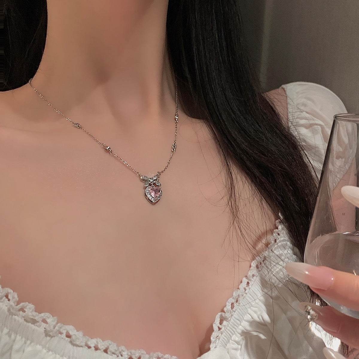 Princess knot necklace set female light luxury love bow pendant niche design sense of a hundred collarbone chain