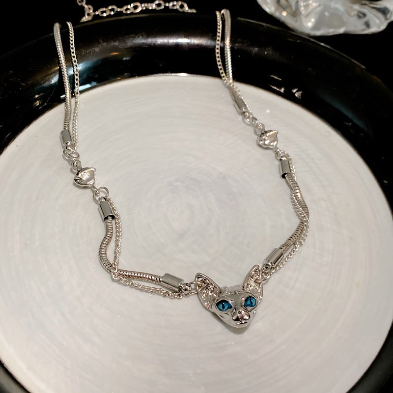 Sweet and cool cat necklace